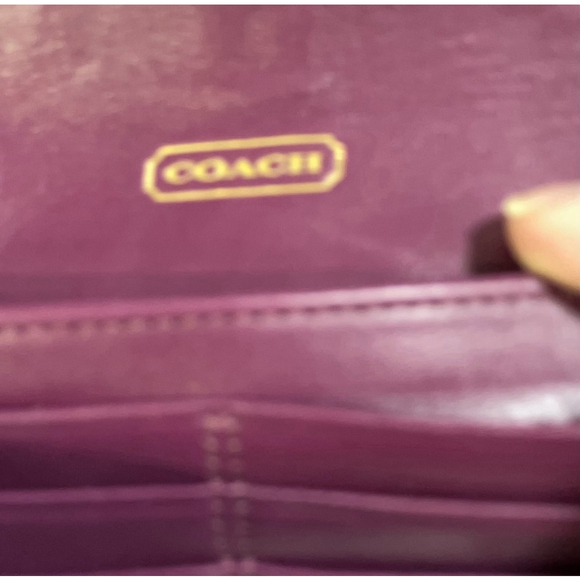 Coach Patent Leather Wristlet Wallet Plum - Picture 5 of 9